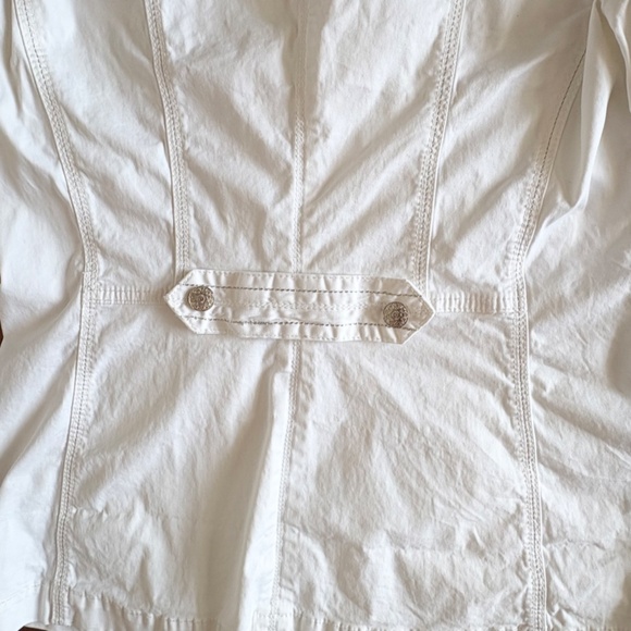 WHBM White Denim Jacket w/ Silver Floral Embroidery Womens 8 Vintage - Picture 15 of 15